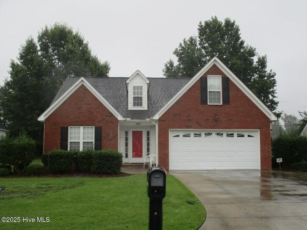 Photo of 1609 Thayer Drive, Winterville, NC 28590 (MLS # 100546279)