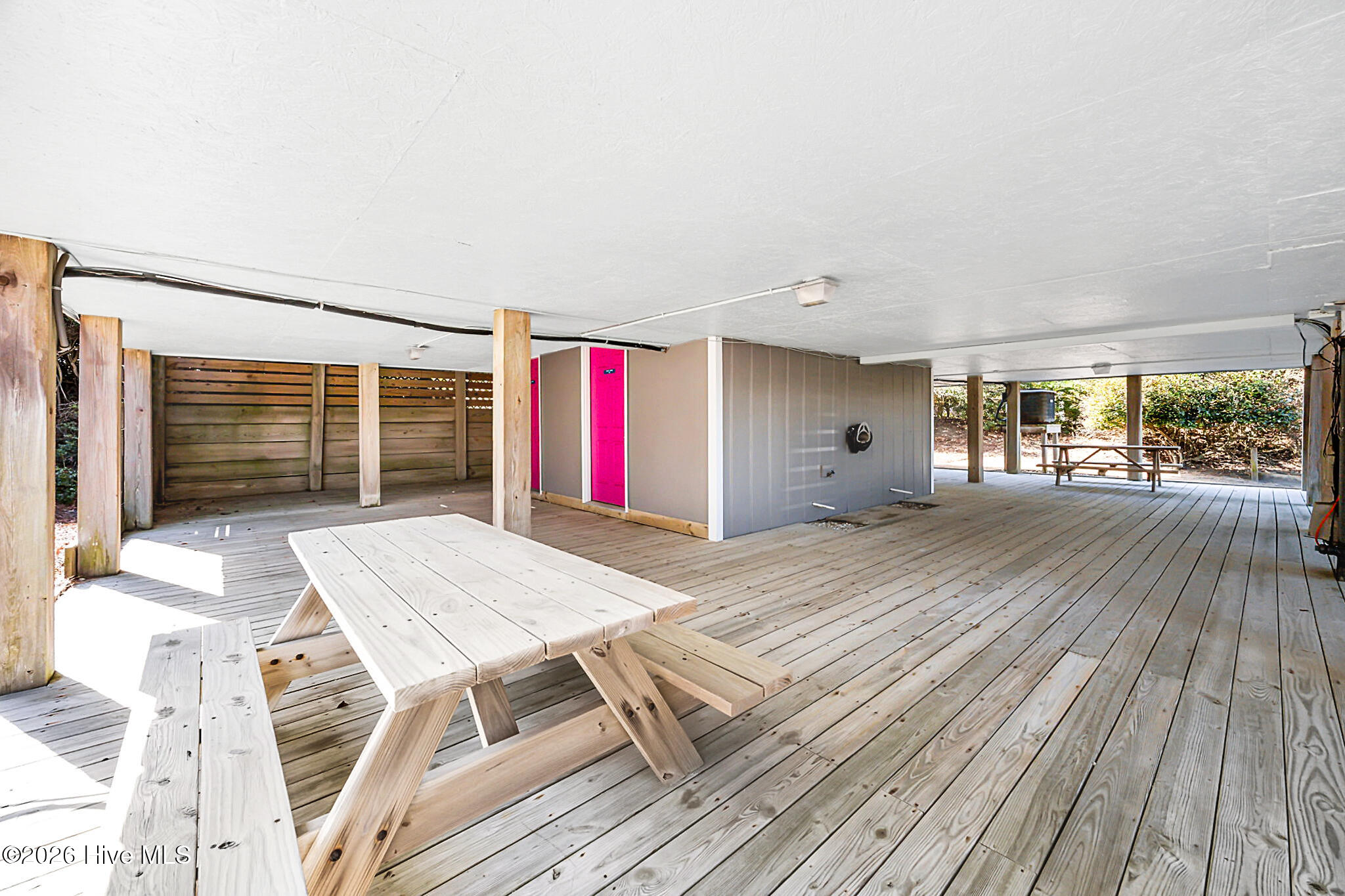 7411 Ocean Drive E&W