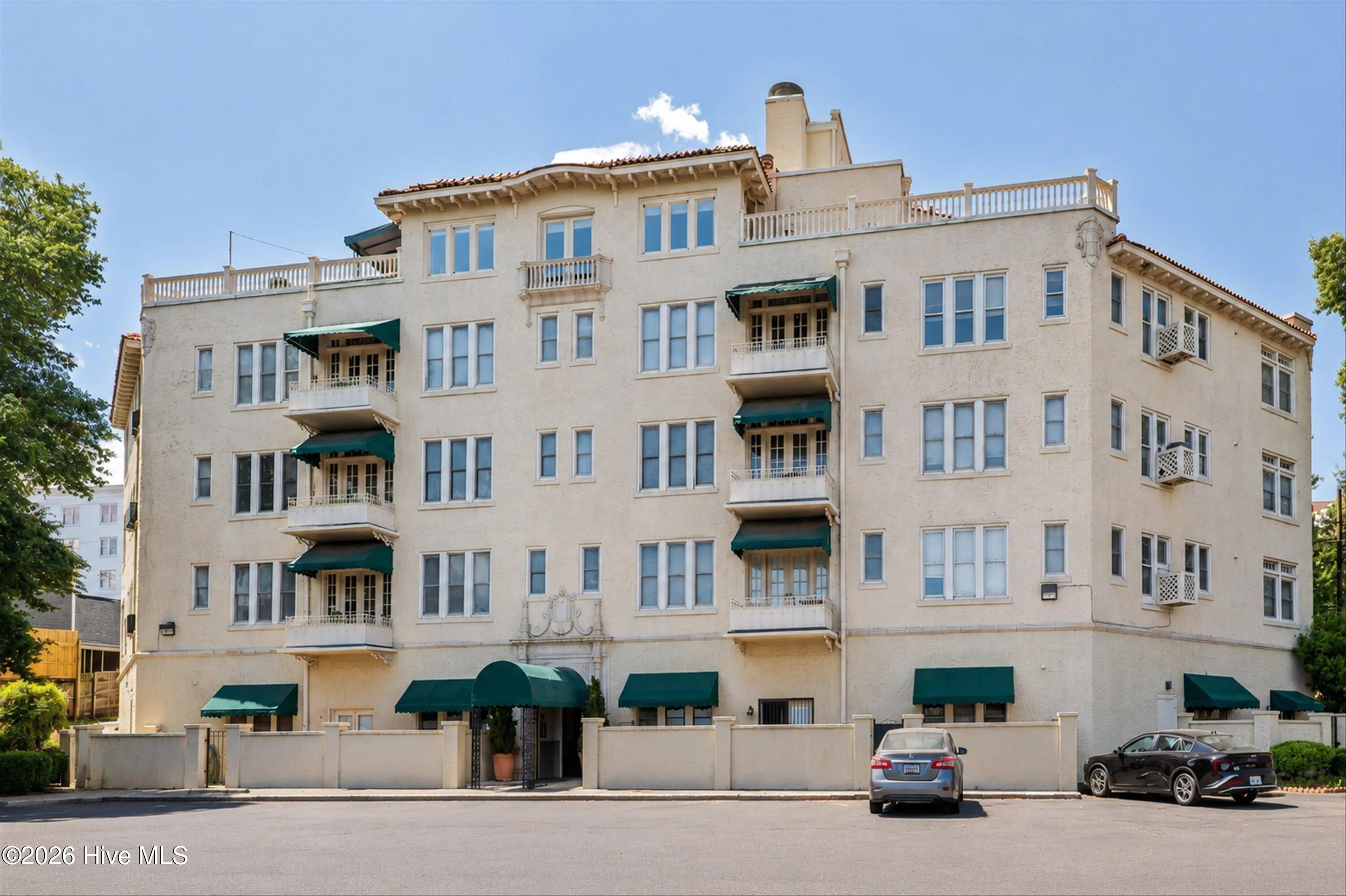 2068 Walton Way Unit 201