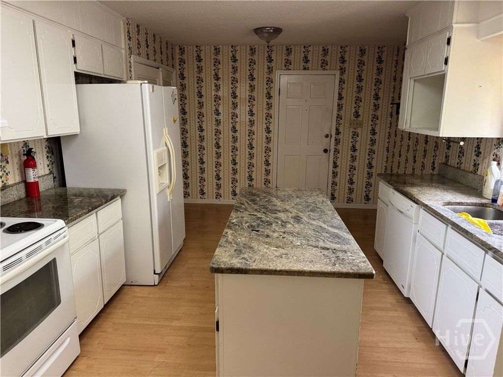 Photo of 2 Moss Pointe Court, Savannah, GA 31410 (MLS # SA352902)