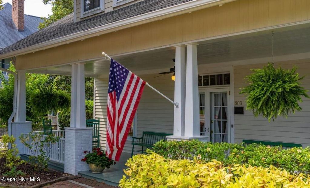 Photo of 303 Mcreynolds Street, Carthage, NC 28327 (MLS # 100553093)