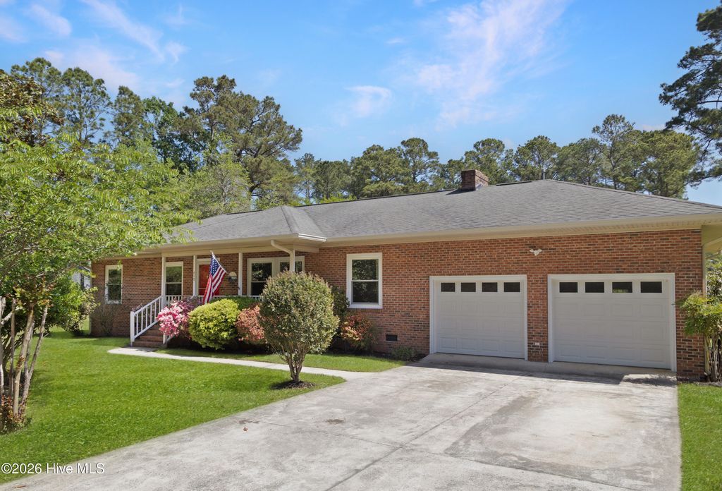 Photo of 420 Boundaryline Drive NW, Calabash, NC 28467 (MLS # 100569275)