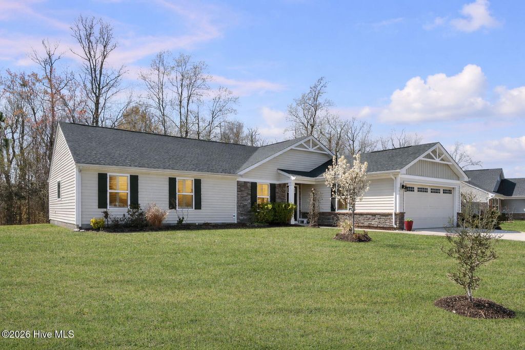 Photo of 106 Hidden View Loop, Moyock, NC 27958 (MLS # 100562640)