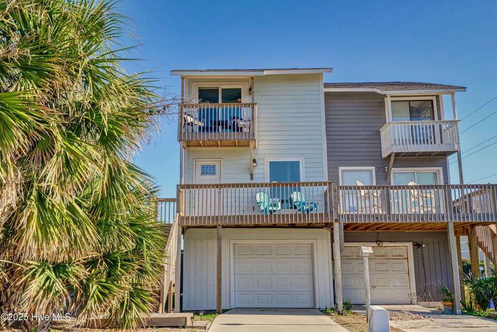 Photo of 202 Bayview Drive, North Topsail Beach, NC 28460 (MLS # 100544426)