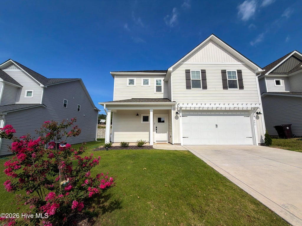 Photo of 504 Burgundy Drive, Southern Pines, NC 28387 (MLS # 100611887)