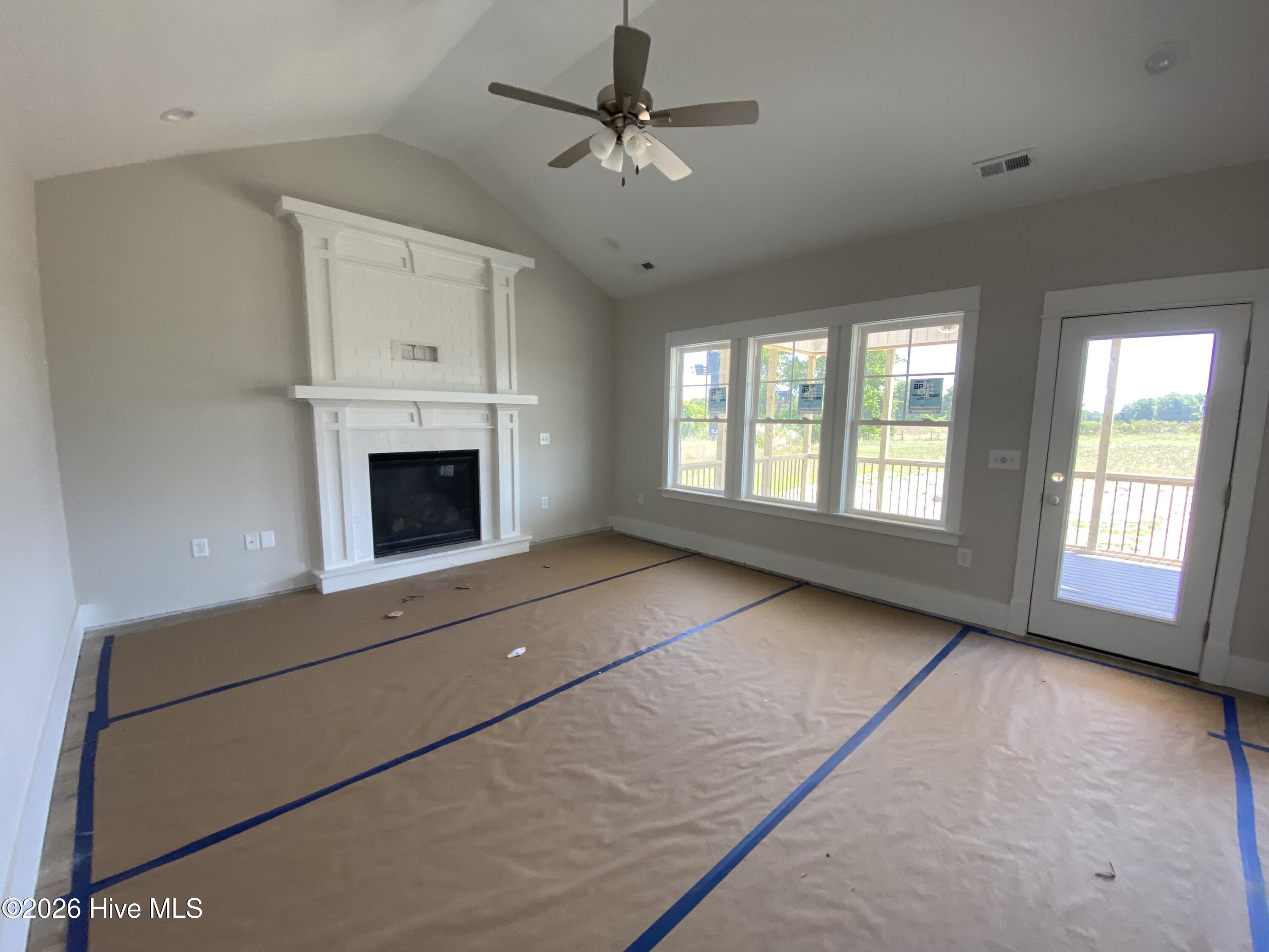 350 Leslie Road