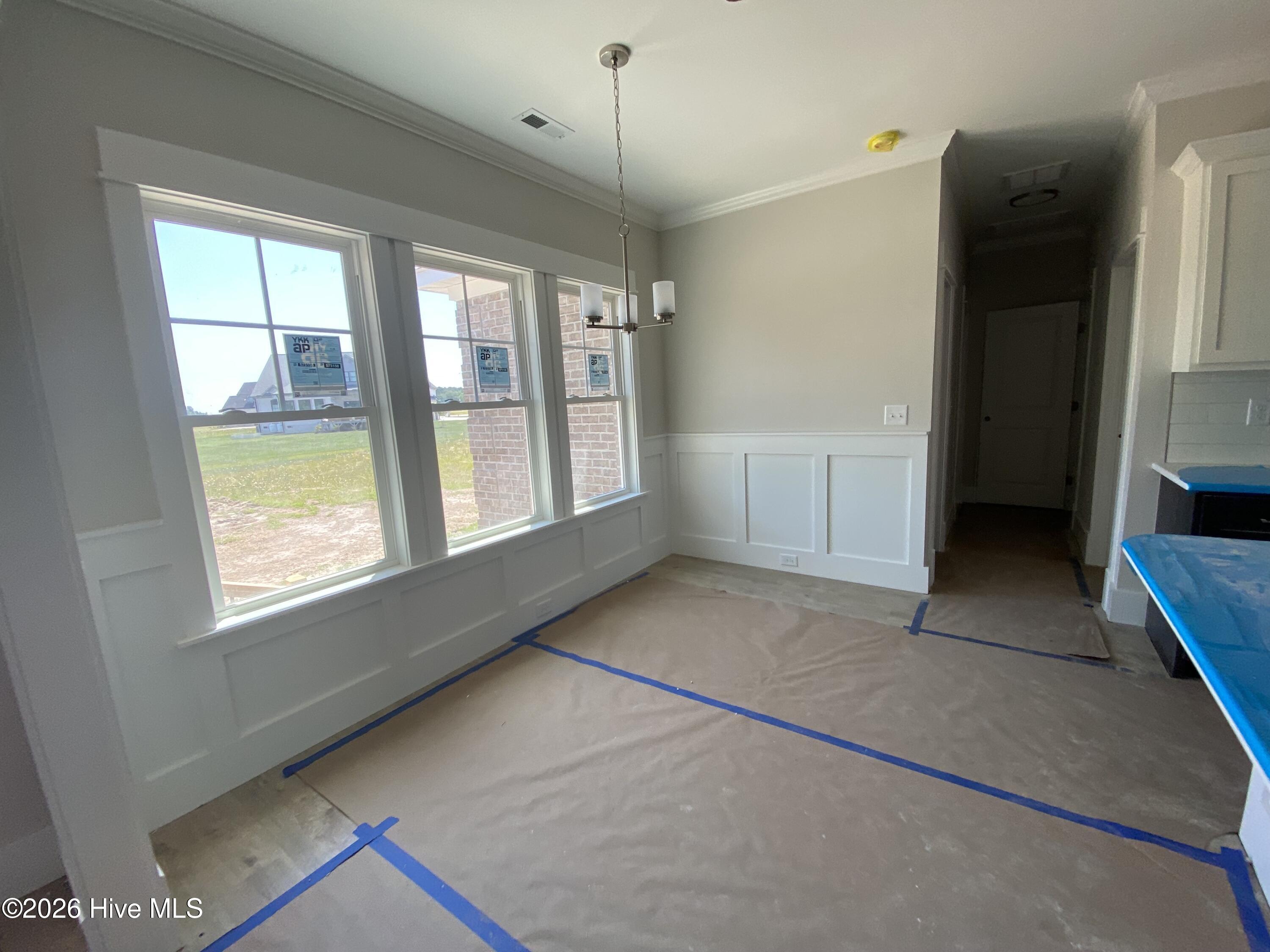 350 Leslie Road
