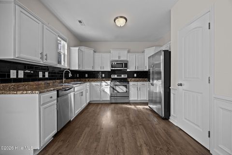 Tiny photo for 712 Dexter Court, Jacksonville, NC 28546 (MLS # 100550395)