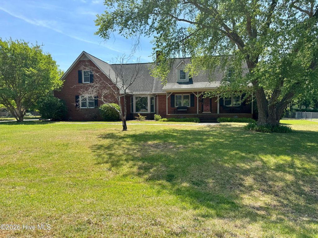Photo of 102 Squire Drive, Winterville, NC 28590 (MLS # 100570012)