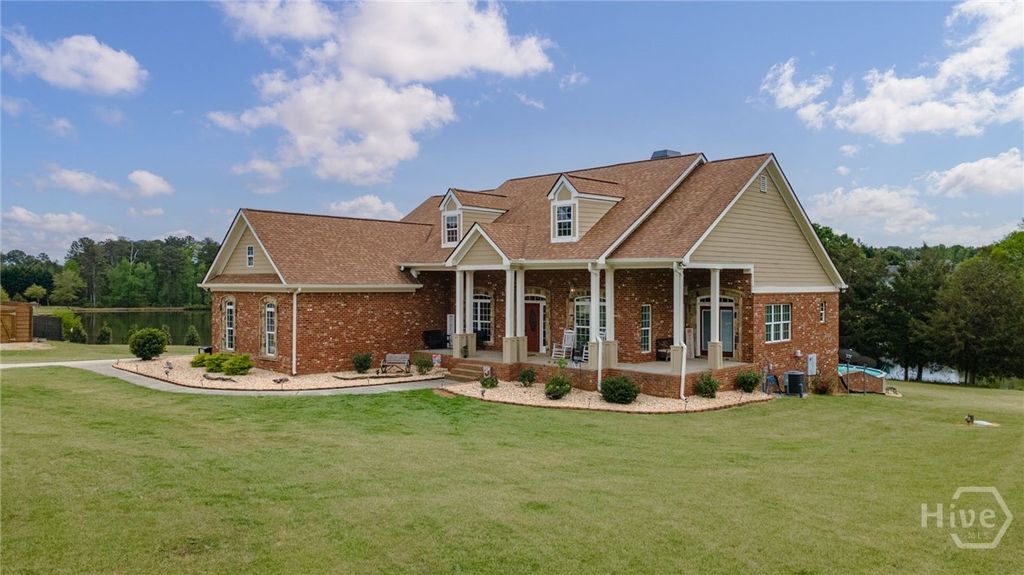 Photo of 725 Amber Lakes Court, Social Circle, GA 30025 (MLS # CL353448)