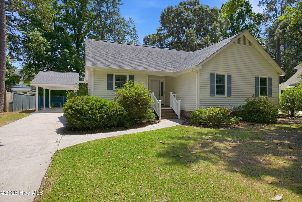 Photo of 305 Baytree Drive, Greenville, NC 27858 (MLS # 100572001)