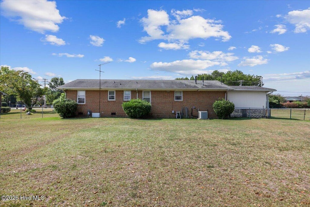 Photo of 1719 Lipscomb Road E, Wilson, NC 27893 (MLS # 100606637)