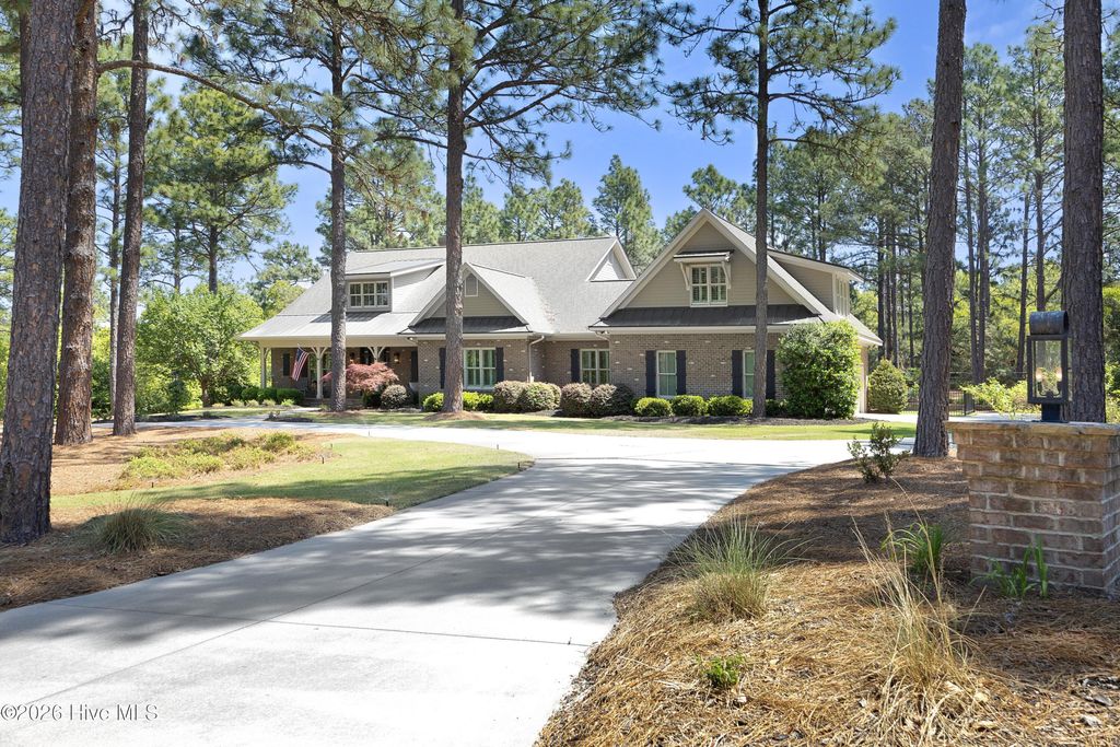 Photo of 35 Quaker Ridge Road, Pinehurst, NC 28374 (MLS # 100570356)