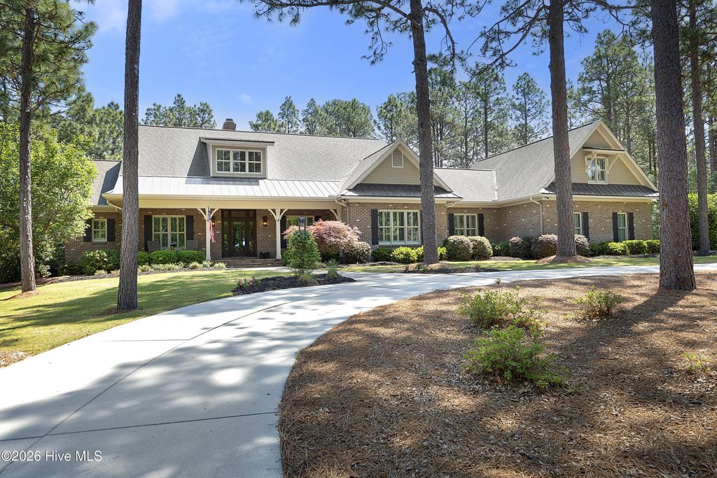 Photo of 35 Quaker Ridge Road, Pinehurst, NC 28374 (MLS # 100570356)