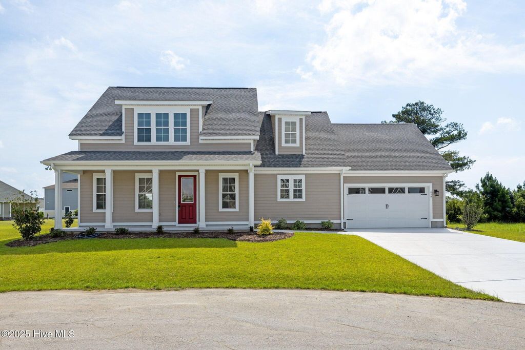 Photo of 658 Fishermans Point, Newport, NC 28570 (MLS # 100511849)