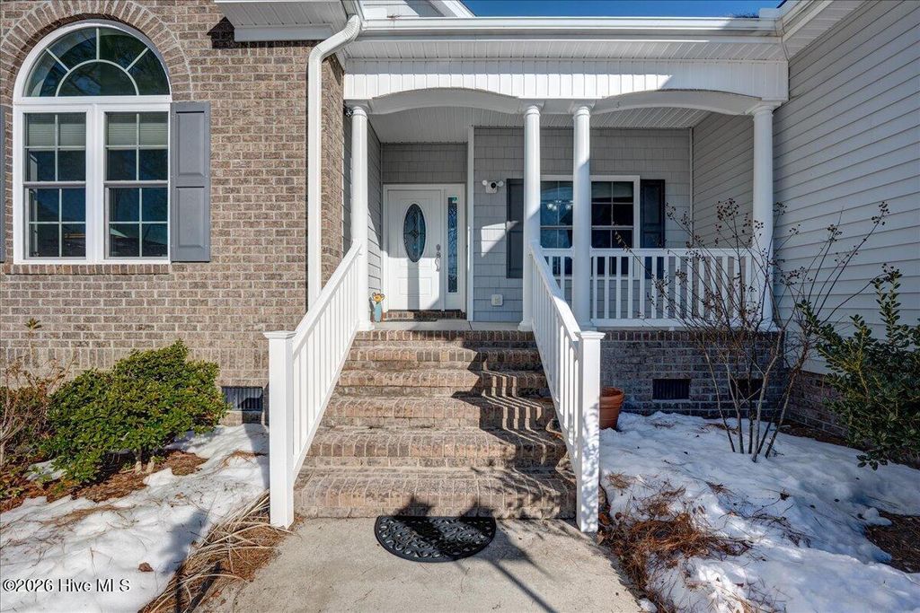 Photo of 2022 Caracara Drive, New Bern, NC 28560 (MLS # 100553932)