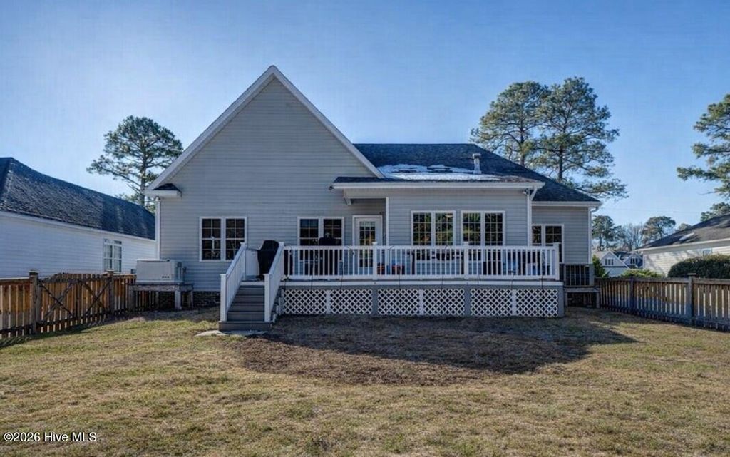 Photo of 2022 Caracara Drive, New Bern, NC 28560 (MLS # 100553932)