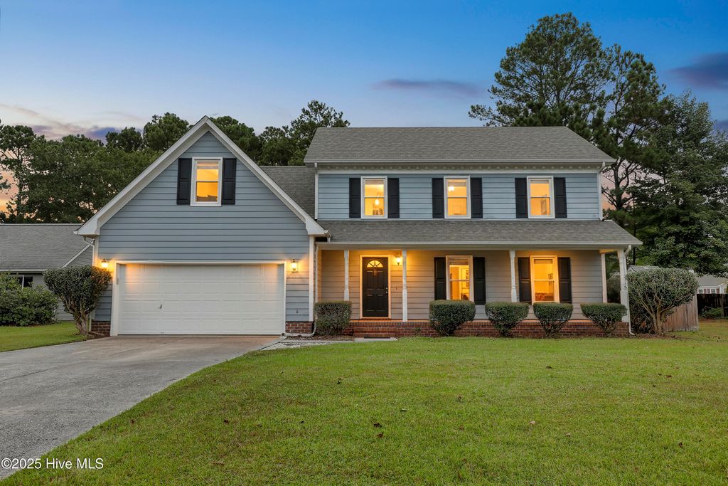 Photo of 404 Hampshire Place, Jacksonville, NC 28546 (MLS # 100536561)