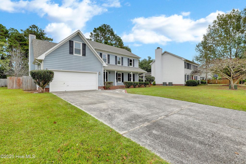 Photo of 404 Hampshire Place, Jacksonville, NC 28546 (MLS # 100536561)