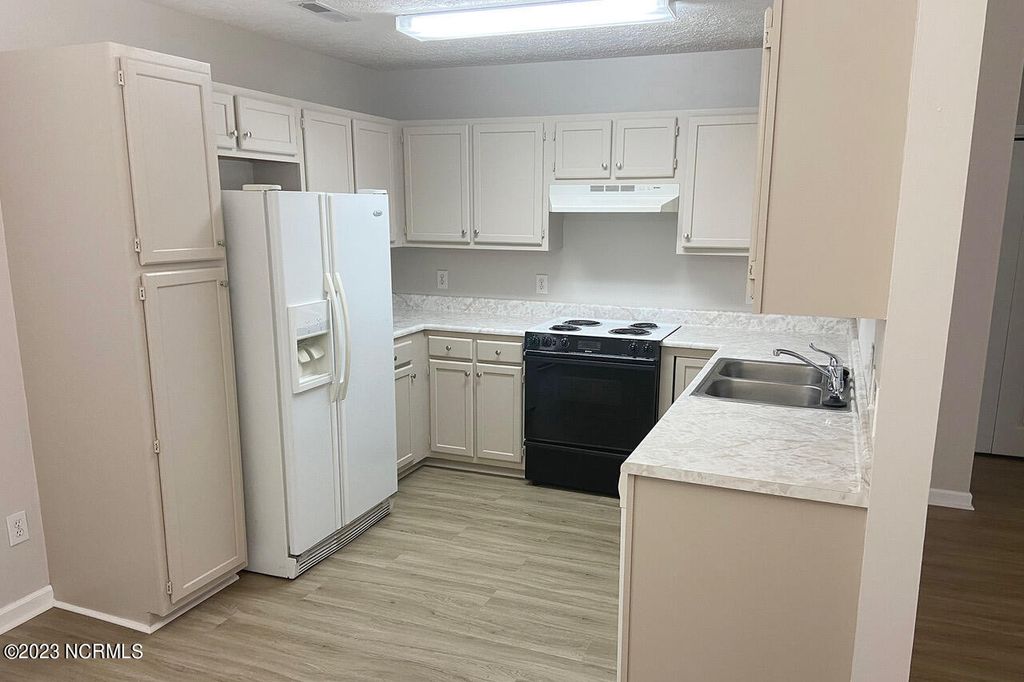 Photo of 2721 Ashby Drive, Wilmington, NC 28411 (MLS # 100586421)