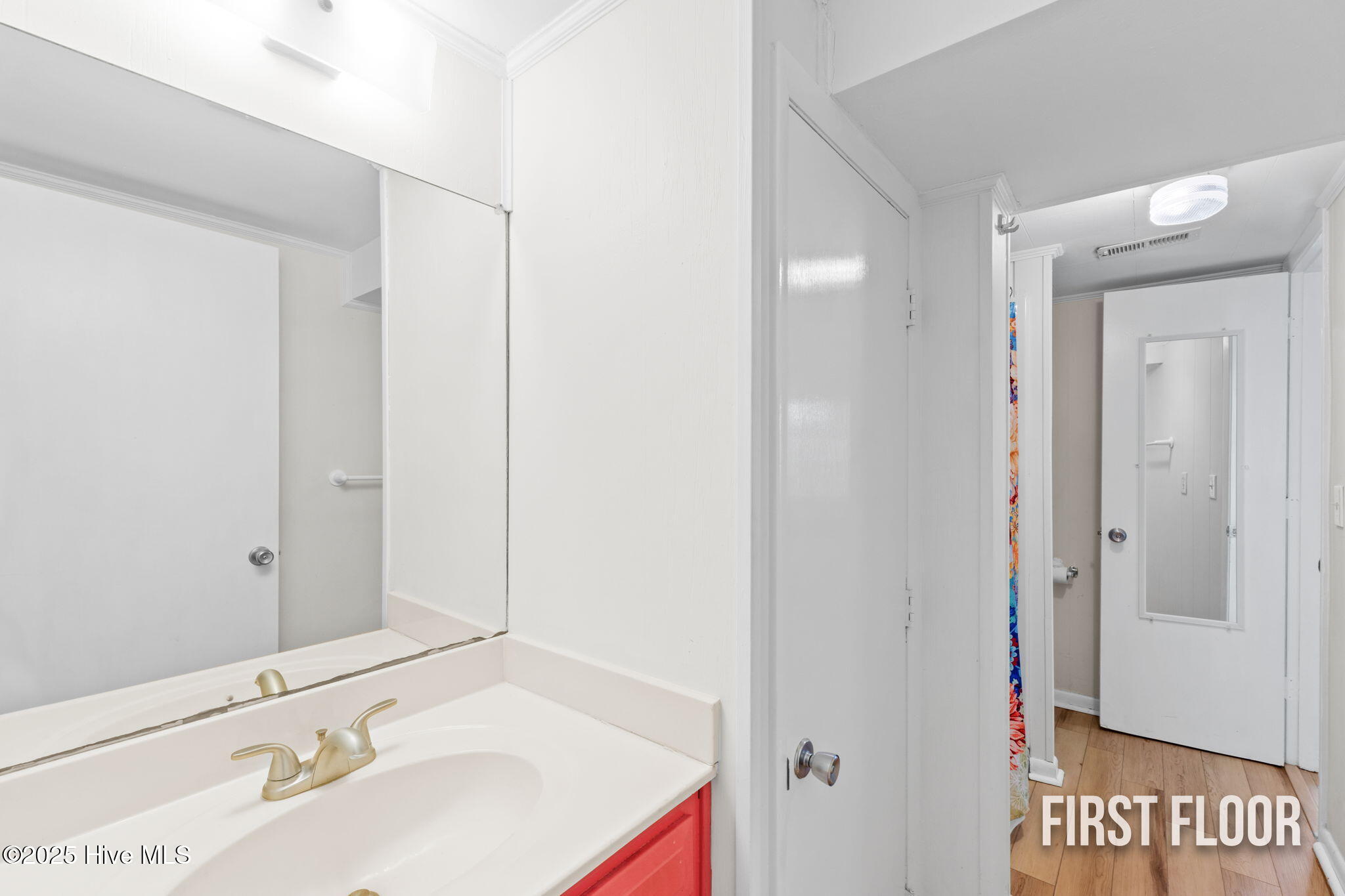 Oak Island, North Carolina 28465, United States, 6 Bedrooms Bedrooms, ,4 BathroomsBathrooms,Residential,Active,255807