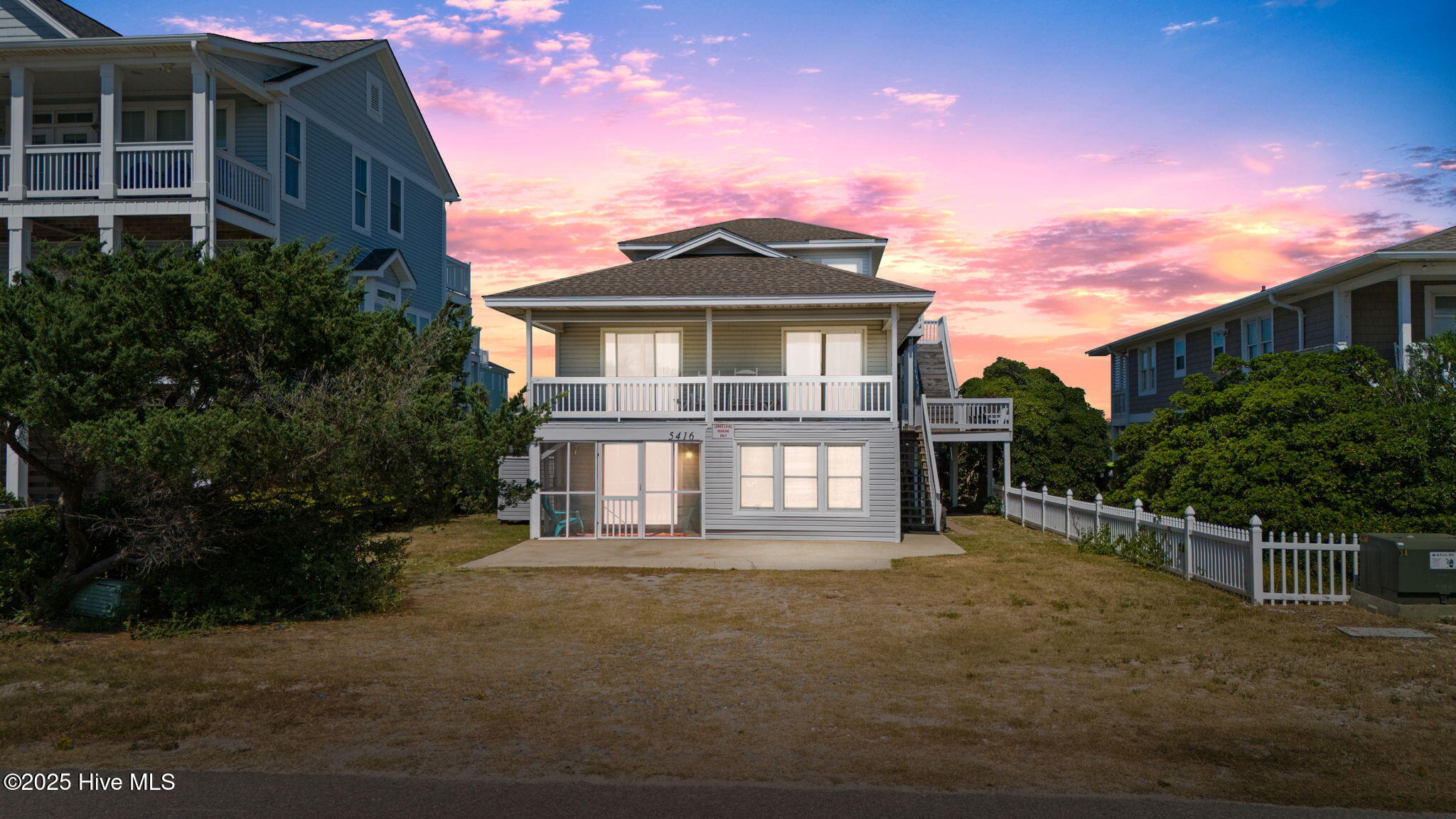 Oak Island, North Carolina 28465, United States, 6 Bedrooms Bedrooms, ,4 BathroomsBathrooms,Residential,Active,255807