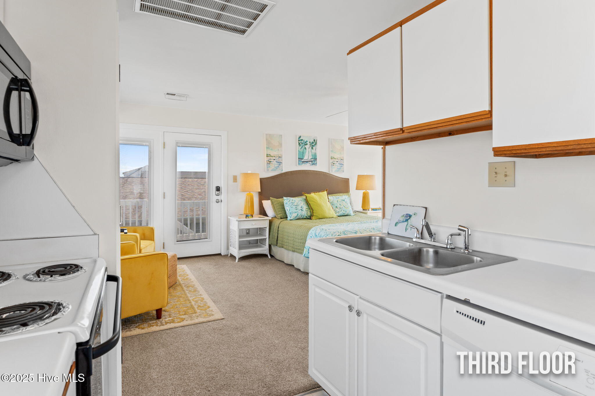 Oak Island, North Carolina 28465, United States, 6 Bedrooms Bedrooms, ,4 BathroomsBathrooms,Residential,Active,255807