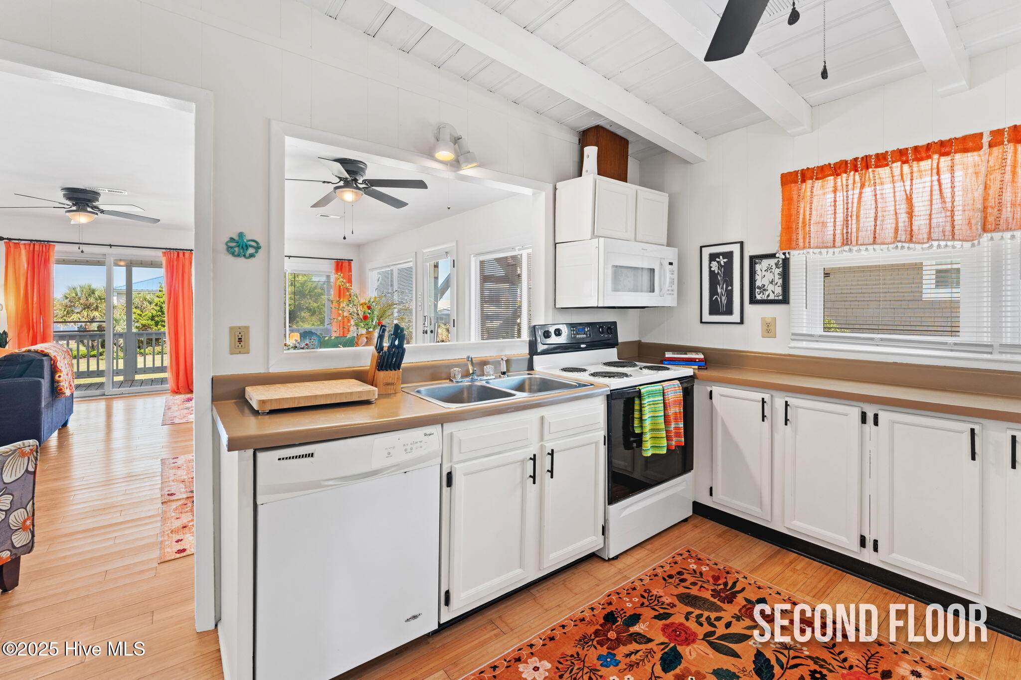 Oak Island, North Carolina 28465, United States, 6 Bedrooms Bedrooms, ,4 BathroomsBathrooms,Residential,Active,255807