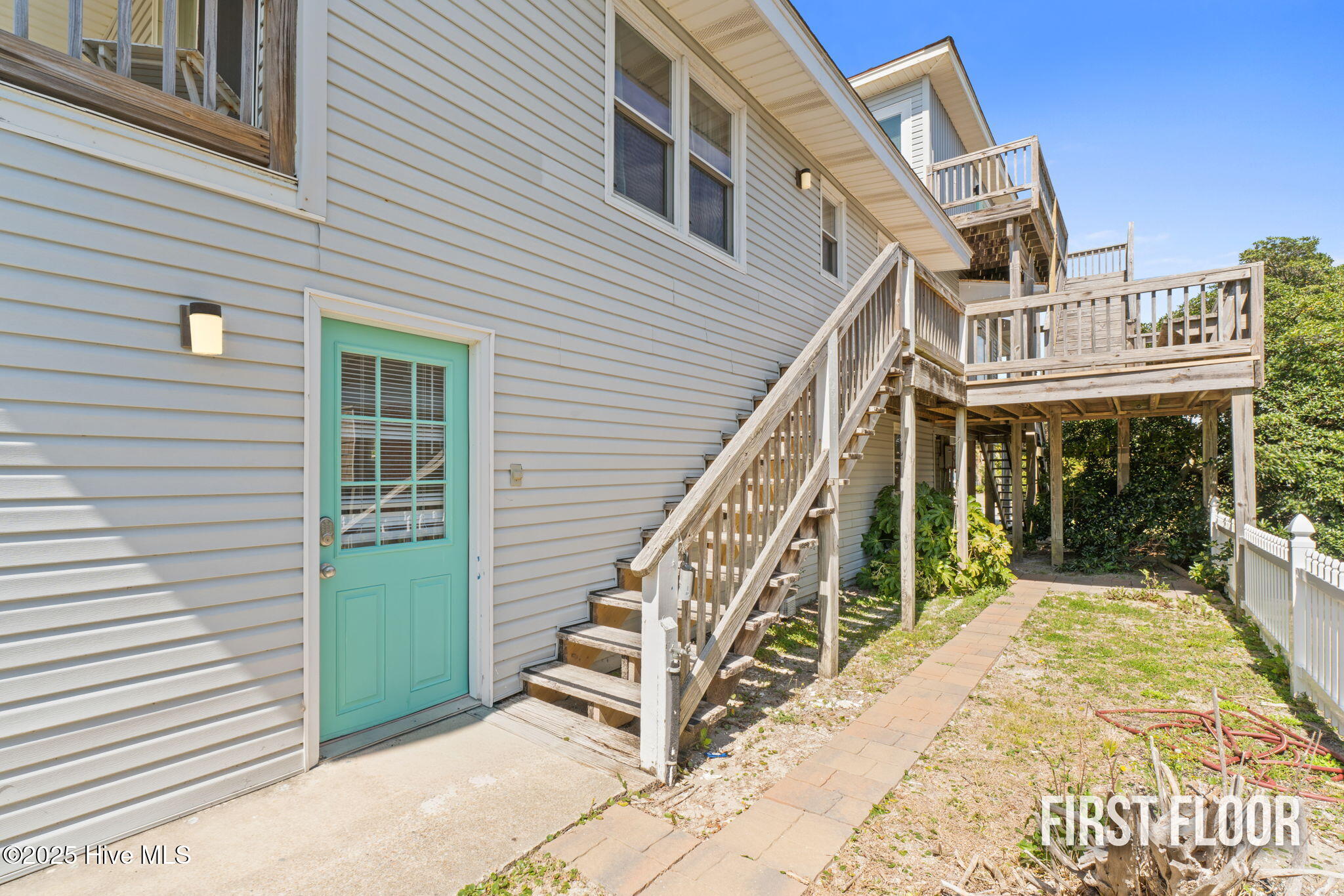 Oak Island, North Carolina 28465, United States, 6 Bedrooms Bedrooms, ,4 BathroomsBathrooms,Residential,Active,255807