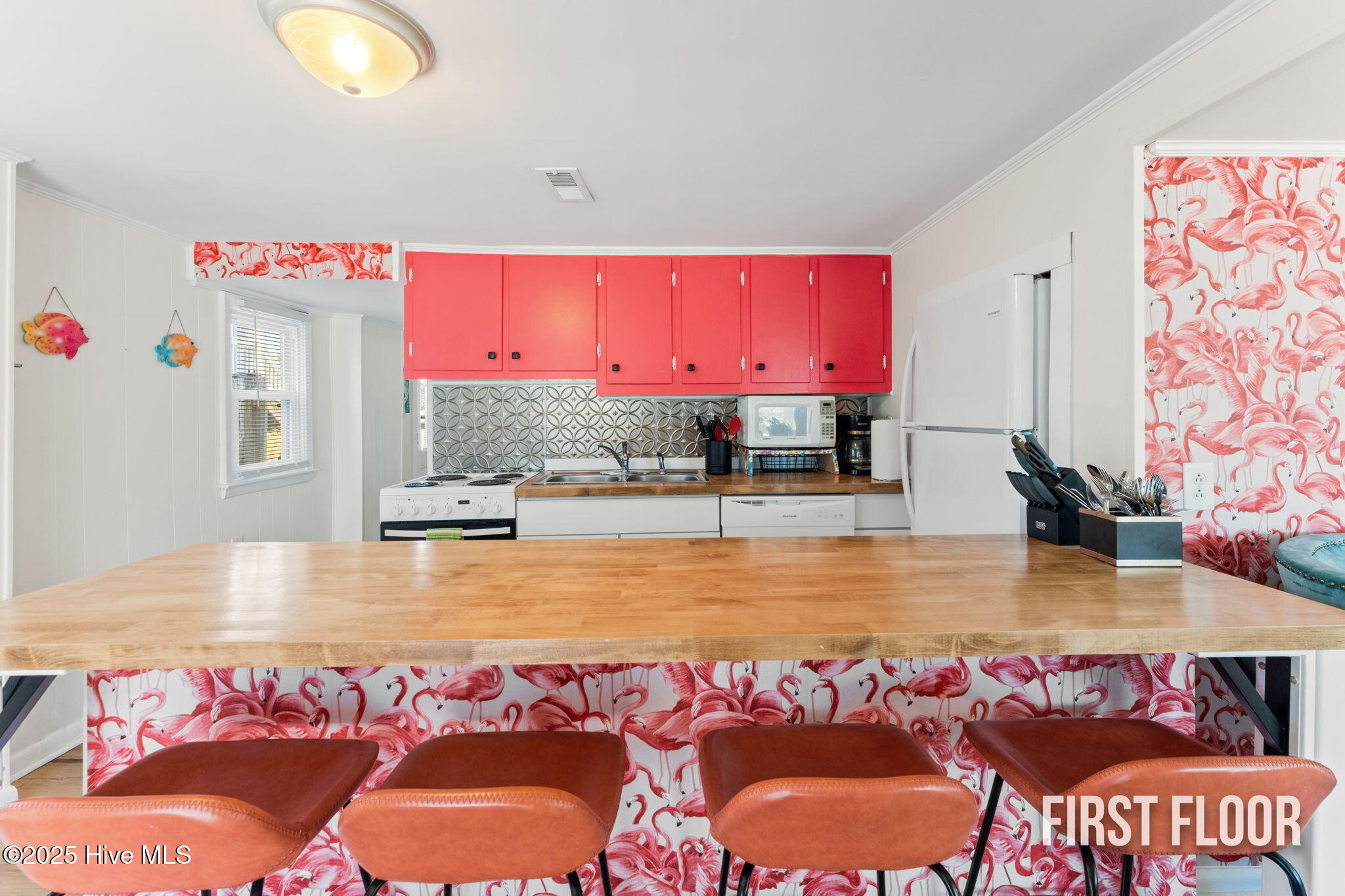 Oak Island, North Carolina 28465, United States, 6 Bedrooms Bedrooms, ,4 BathroomsBathrooms,Residential,Active,255807