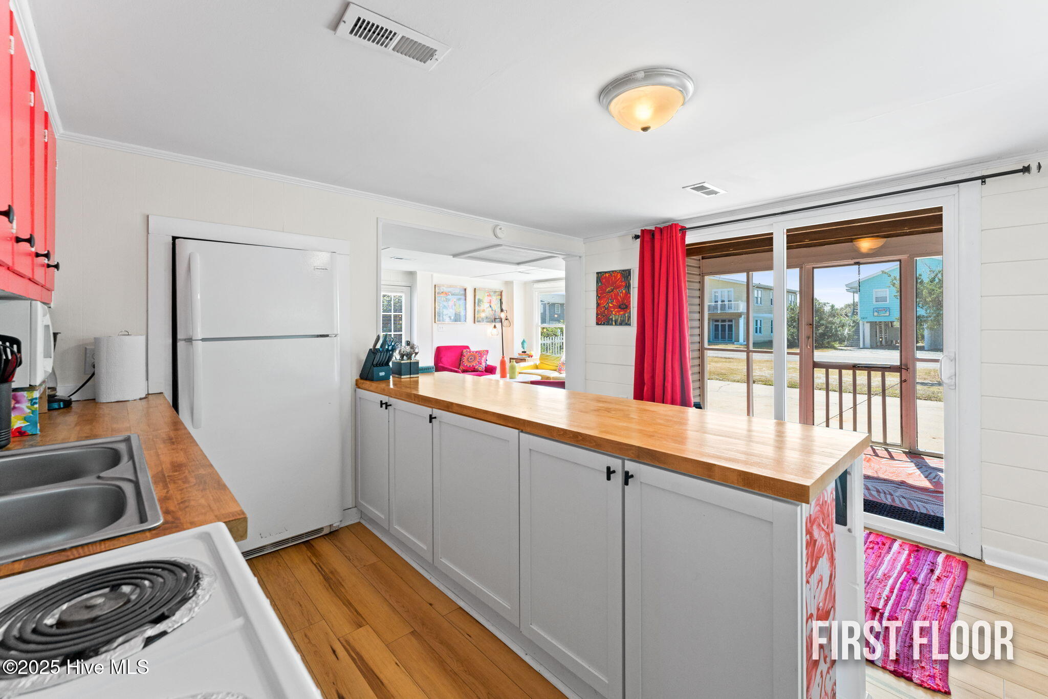 Oak Island, North Carolina 28465, United States, 6 Bedrooms Bedrooms, ,4 BathroomsBathrooms,Residential,Active,255807