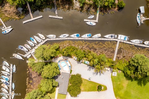 Featured picture for the property 100426610
