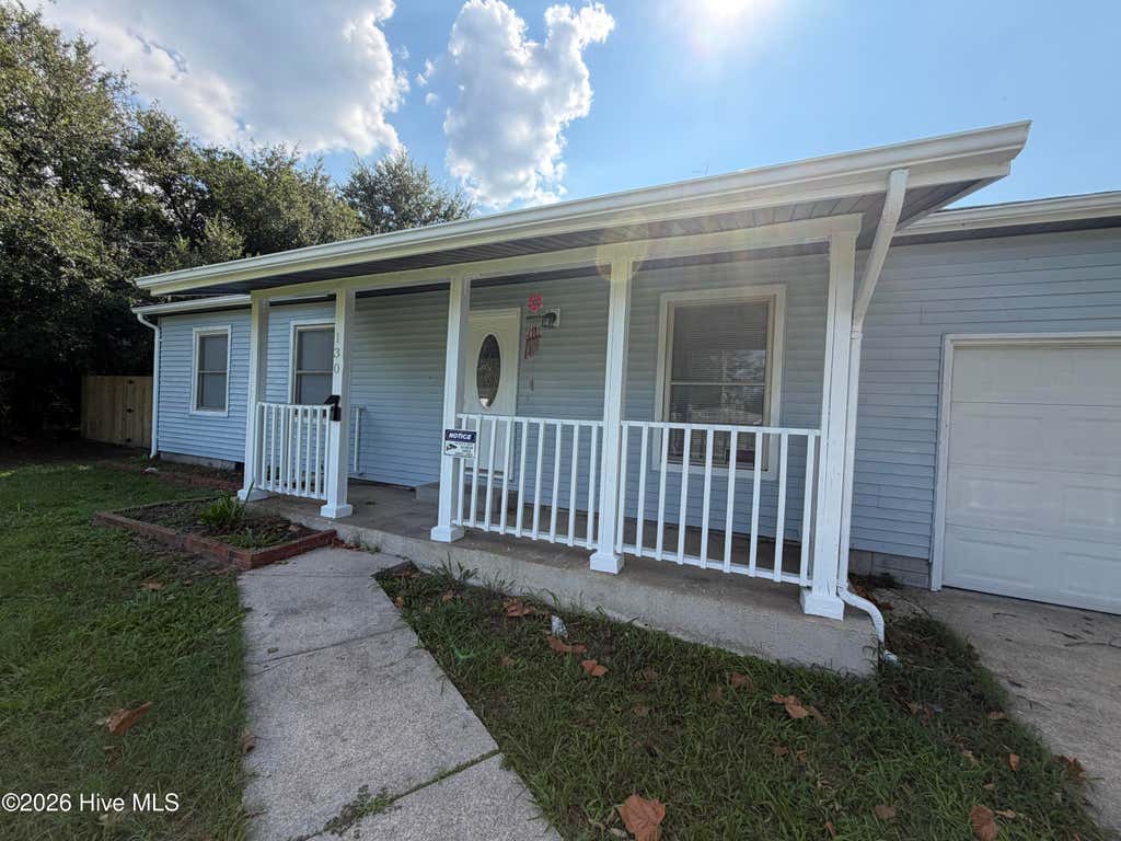 Photo of 130 Freshwater Drive, Hubert, NC 28539 (MLS # 100594887)