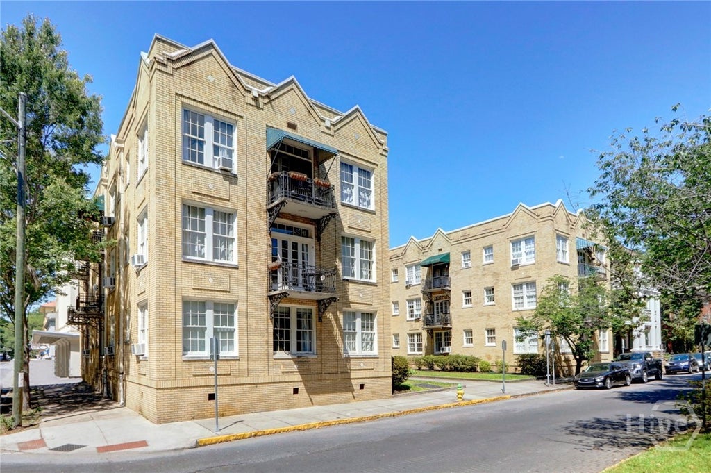 Photo of 210 E State Street #20, Savannah, GA 31401 (MLS # SA364461)
