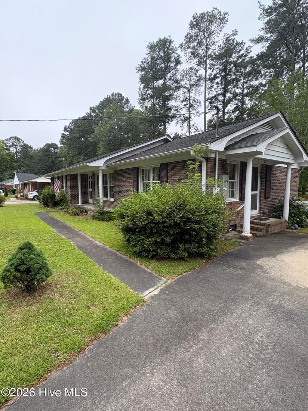 Photo of 209 Oak Drive, Washington, NC 27889 (MLS # 100578049)