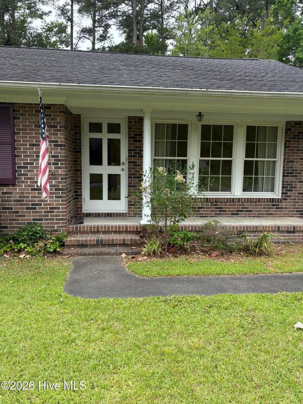Photo of 209 Oak Drive, Washington, NC 27889 (MLS # 100578049)