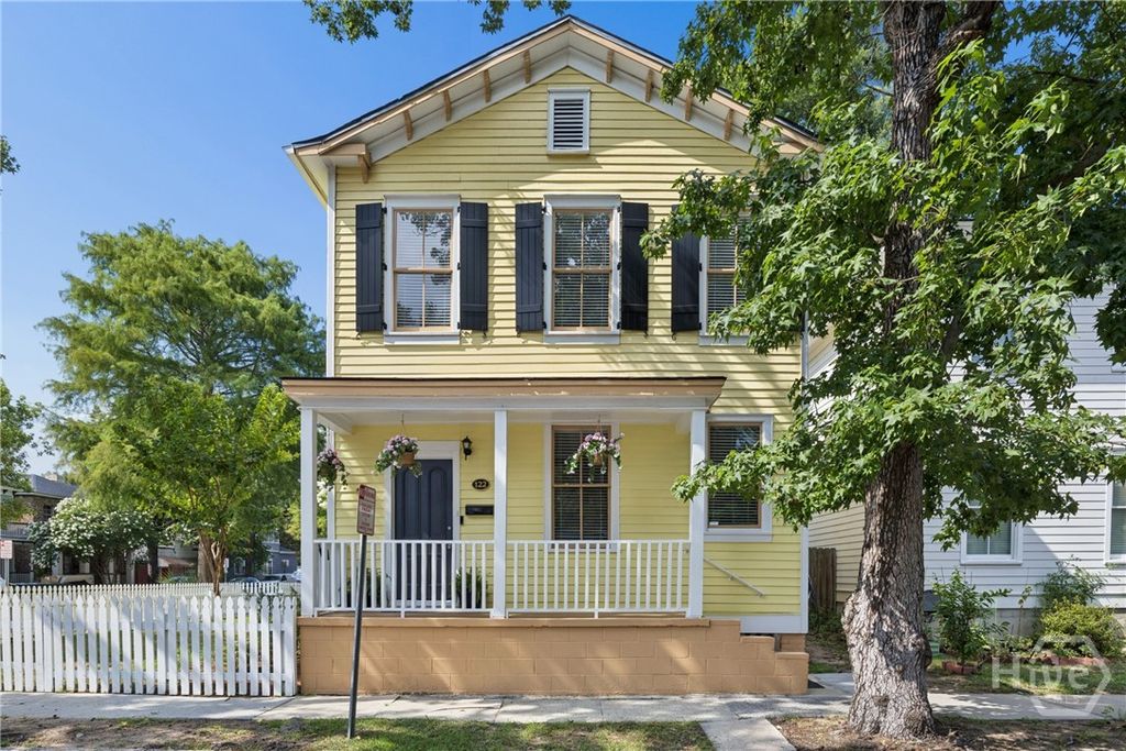Photo of 122 W 31St Street, Savannah, GA 31401 (MLS # SA359895)