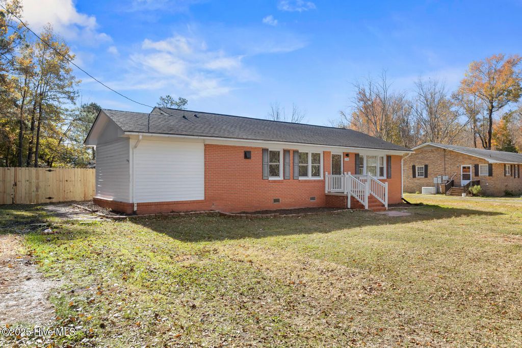 Photo of 2383 Burgaw Highway, Jacksonville, NC 28540 (MLS # 100541820)