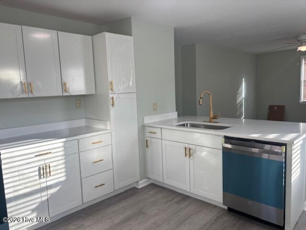 Photo of 918 Simmons Street, New Bern, NC 28560 (MLS # 100555057)