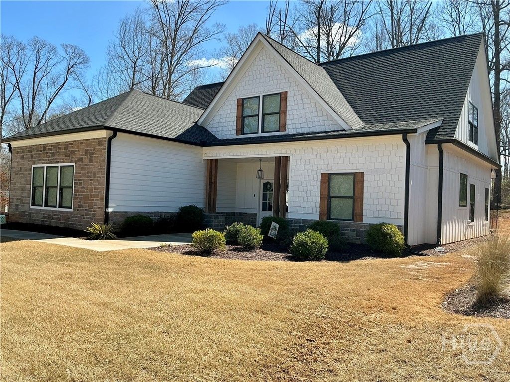 Photo of 506 Summit View Drive, Jefferson, GA 30549 (MLS # CL350931)