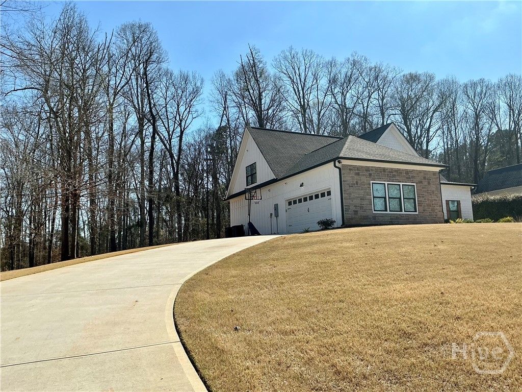 Photo of 506 Summit View Drive, Jefferson, GA 30549 (MLS # CL350931)