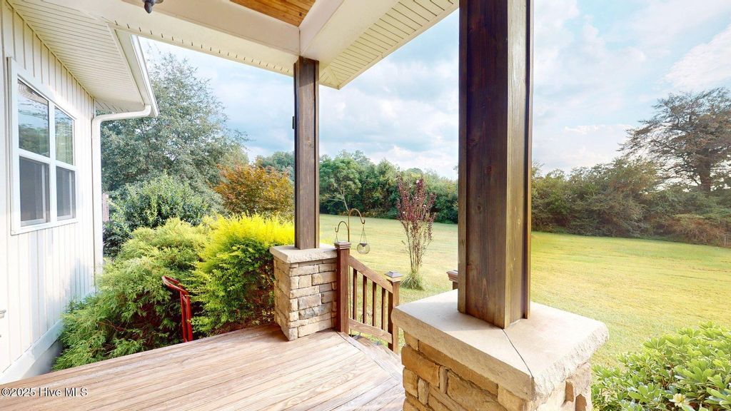 Photo of 185 Nc 73, West End, NC 27376 (MLS # 100529754)