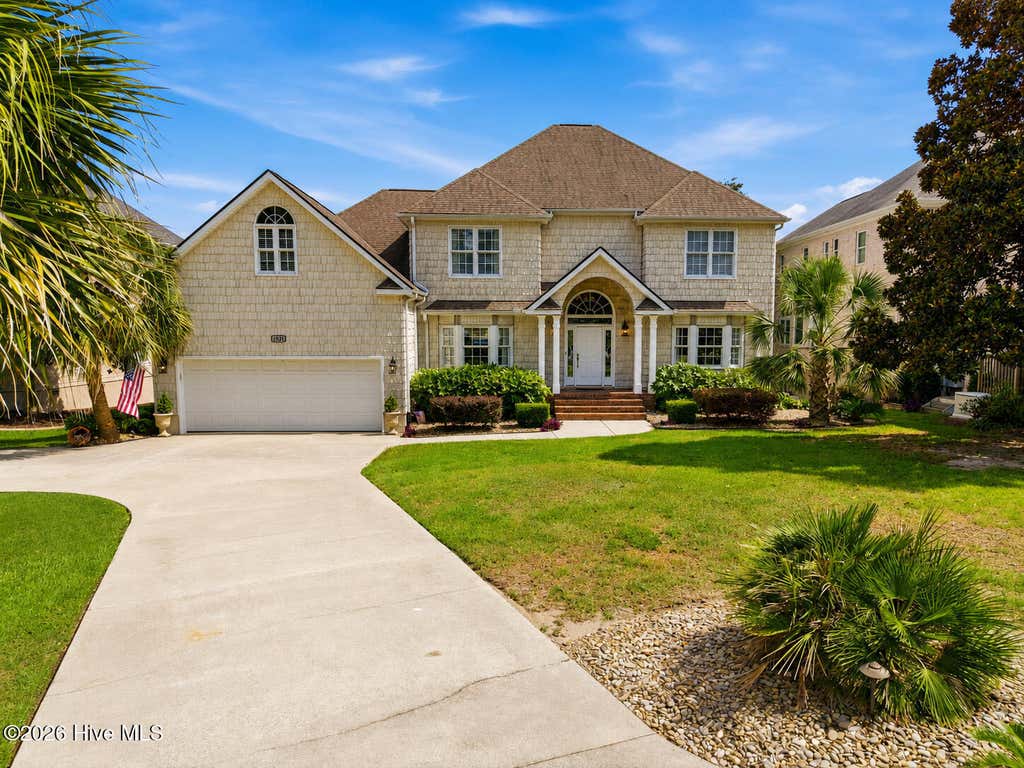Photo of 1921 Oak Harbour Drive SW, Ocean Isle Beach, NC 28469 (MLS # 100591284)