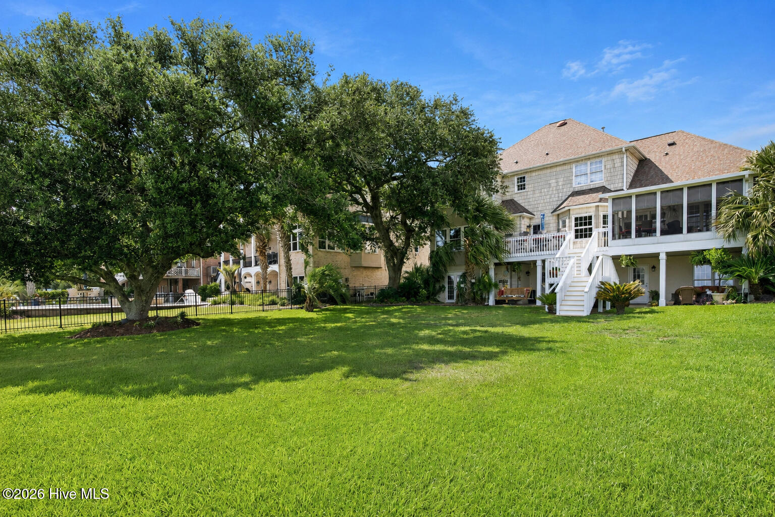 1921 Oak Harbour Drive SW