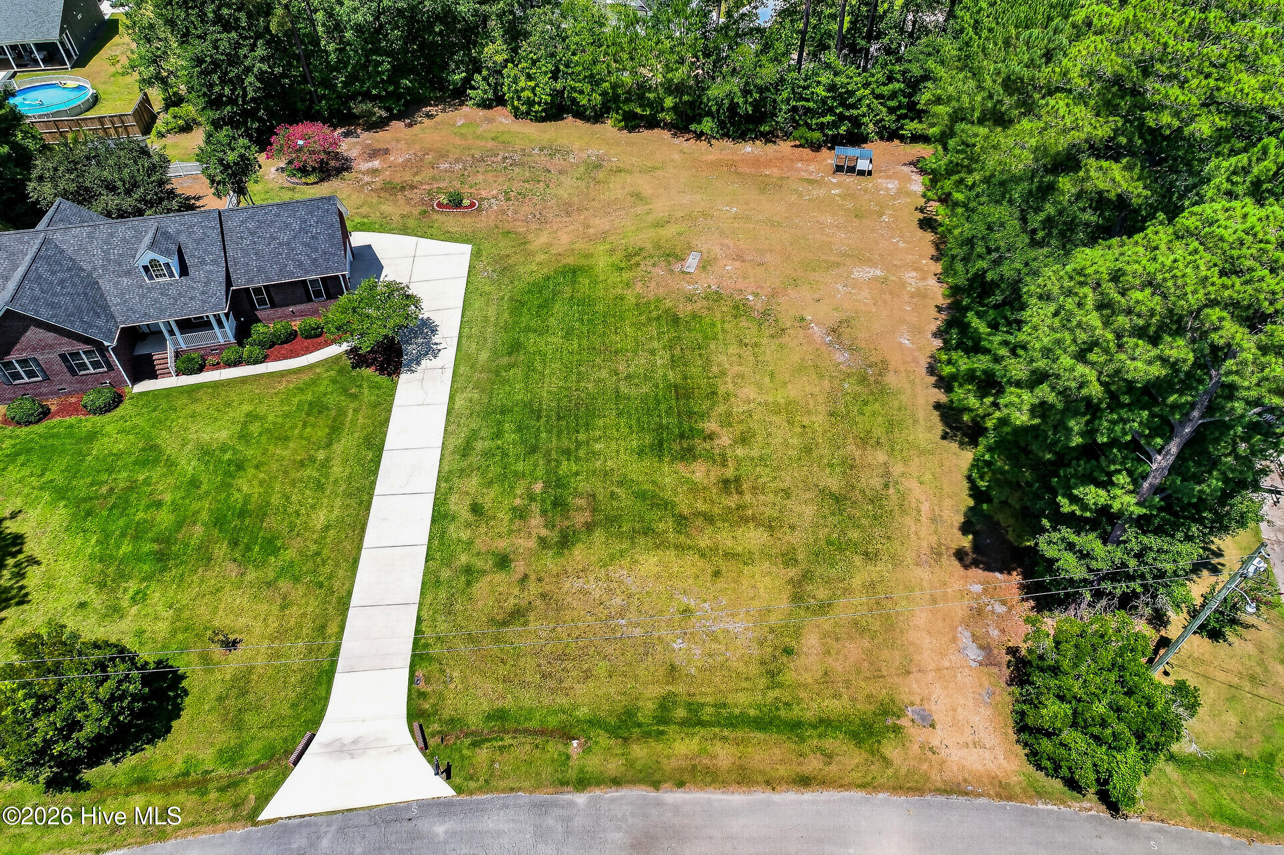 521 Carriage Lane