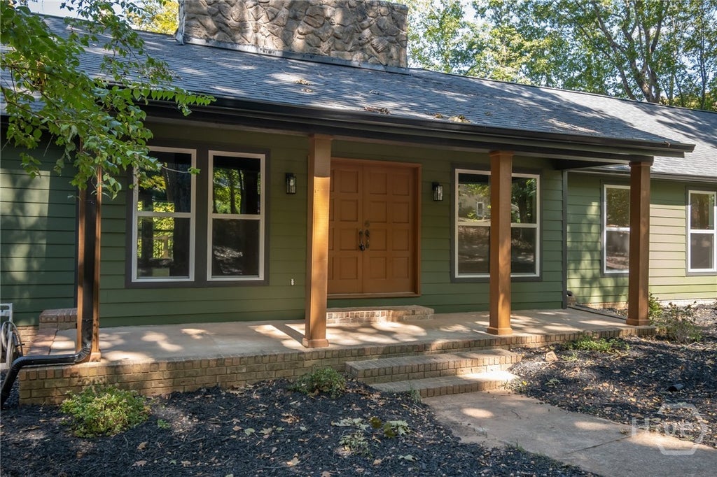Photo of 160 Lake Forest Drive, Athens, GA 30607 (MLS # CL365393)
