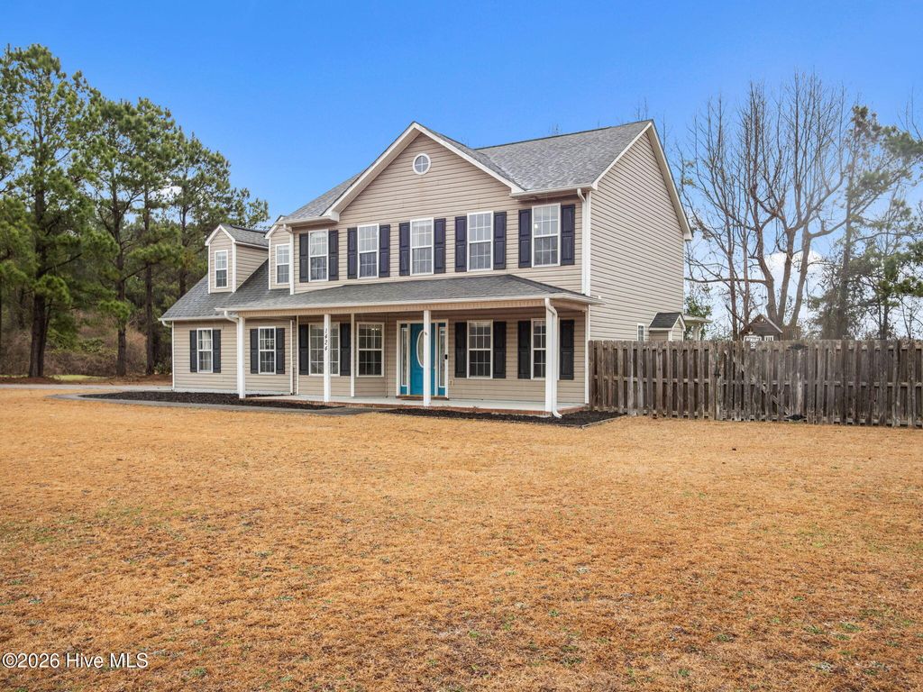 Photo of 1424 Belgrade-Swansboro Road, Maysville, NC 28555 (MLS # 100557083)