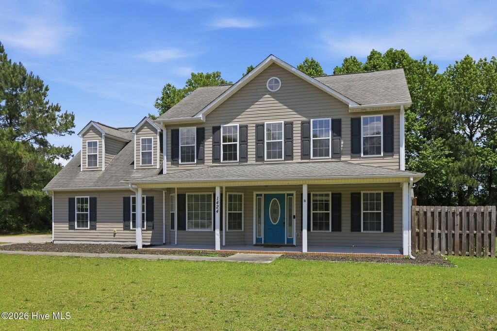Photo of 1424 Belgrade Swansboro Road, Maysville, NC 28555 (MLS # 100557083)