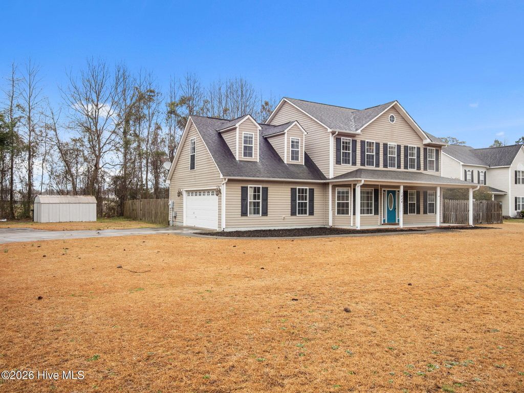 Photo of 1424 Belgrade-Swansboro Road, Maysville, NC 28555 (MLS # 100557083)