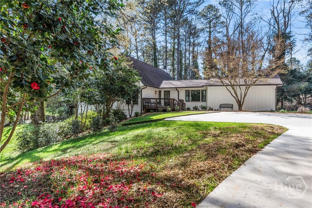 Photo of 200 Skyline Parkway, Athens, GA 30606 (MLS # CL350934)